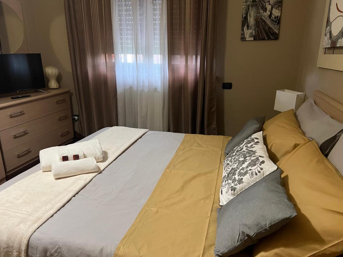 Charme & Relax - Fiera Di Roma - Fiumicino Airport Apartment Ponte Galeria Luaran gambar