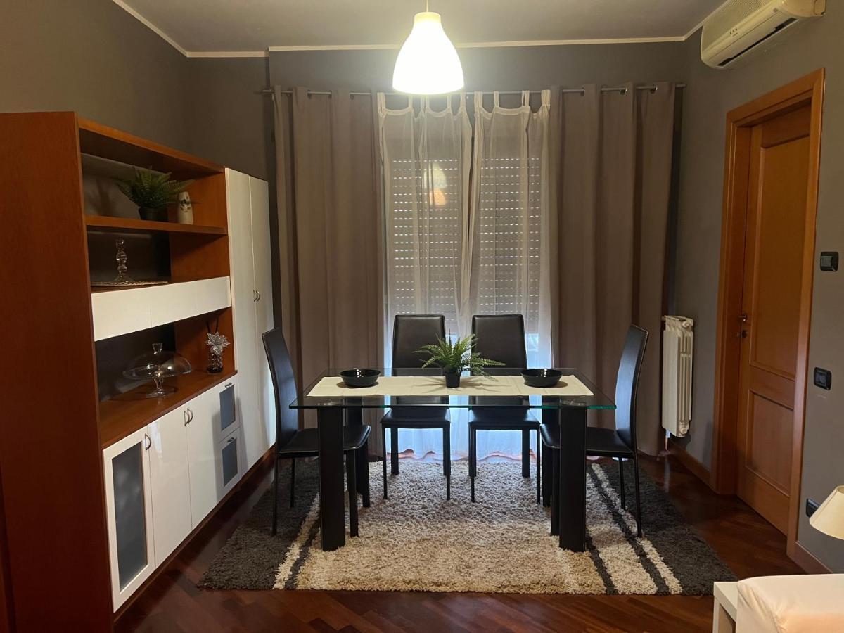 Charme & Relax - Fiera Di Roma - Fiumicino Airport Apartment Ponte Galeria Luaran gambar
